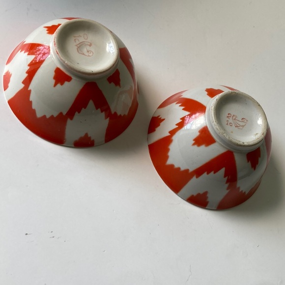 Set of two handmade vintage porcelain ceramic orange ikat bowls - Picture 3 of 10